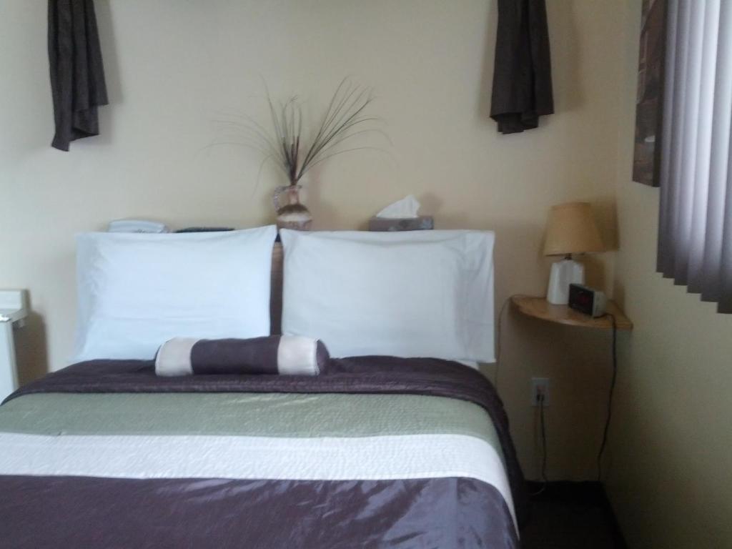 سان جان سور ريشليو Motel Montgolfiere Jp الغرفة الصورة